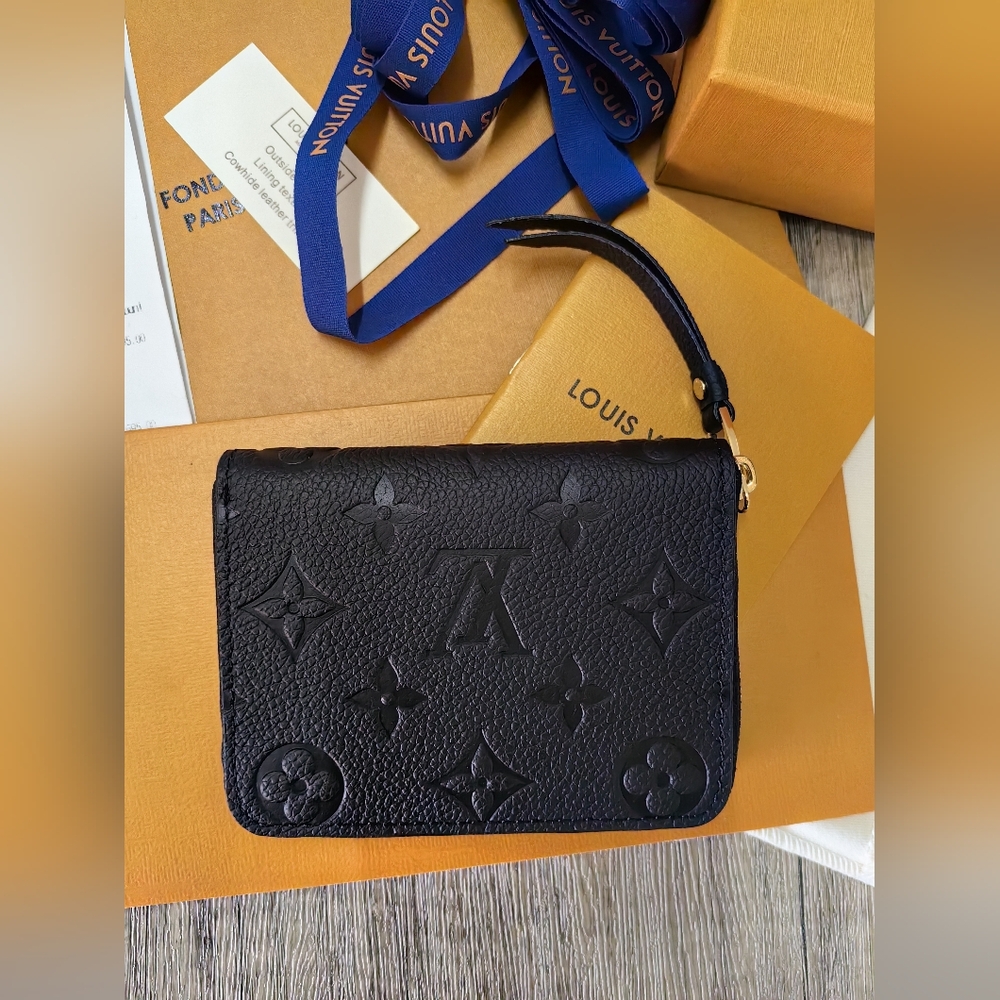 Louis Vuitton Monogram Zippy Coin Purse
